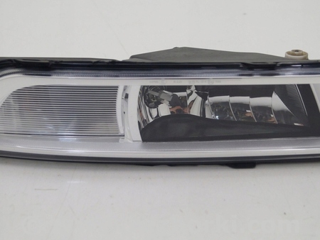 ФОТО Противотуманные фары для Volkswagen Passat B8 (07.2014-...) Киев