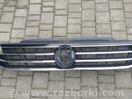 ФОТО Решетка радиатора для Volkswagen Passat B8 (07.2014-...) Киев