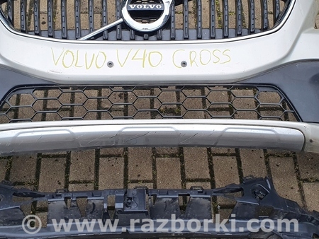 ФОТО Бампер передний для Volvo V40 Киев