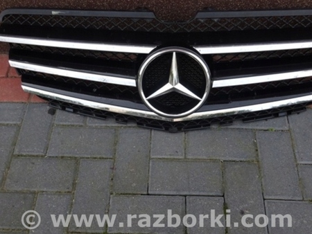 ФОТО Решетка радиатора для Mercedes-Benz Rklasse Киев