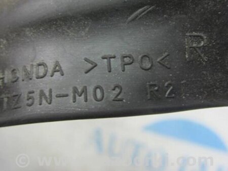 ФОТО Уплотнитель капота для Acura MDX YD3 (06.2013-05.2020) Киев