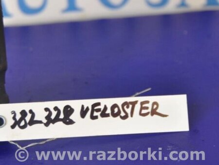 ФОТО Амортизатор крышки багажника для Hyundai Veloster (11-18) Киев