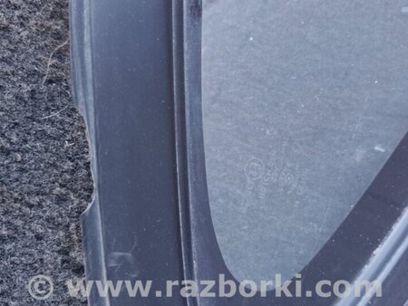 ФОТО Стекло двери глухое для Mazda 323 BH, BA (1994-2000) Киев