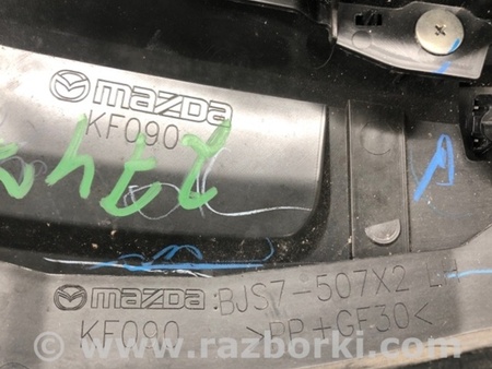 ФОТО Пластик под лобовое стекло (Жабо) для Mazda 3 BM (2013-...) (III) Киев
