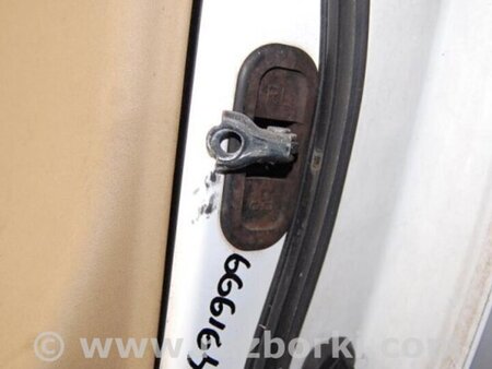 ФОТО Ограничитель двери для Nissan Titan (04-16) Киев