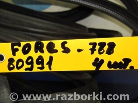 ФОТО Уплотнитель двери для Subaru Forester SH Киев