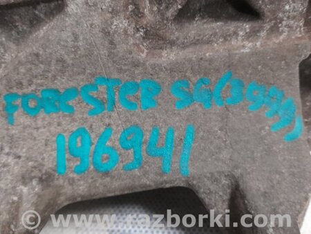 ФОТО Кронштейн компрессора кондиционера для Subaru Forester SG Киев
