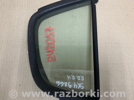 ФОТО Стекло двери глухое для Suzuki SX4 Киев
