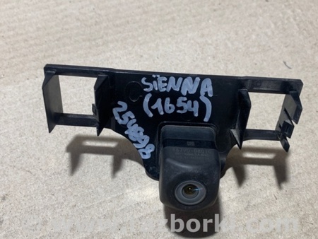 ФОТО Камера заднего вида для Toyota Sienna (11-16) Киев