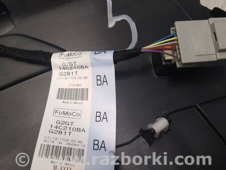 ФОТО Пластик под лобовое стекло (Жабо) для Ford Edge 2 (02.2015-...) Киев