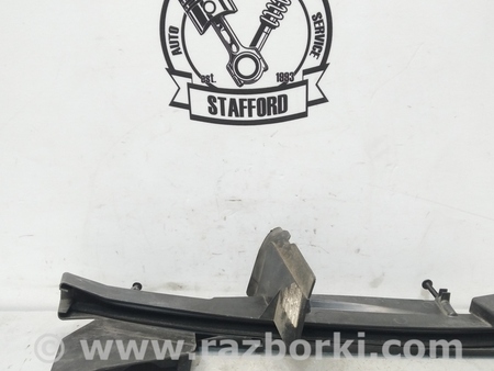 ФОТО Направляющая стекла двери для Ford Escape 3 (01.2012-12.2018) Киев