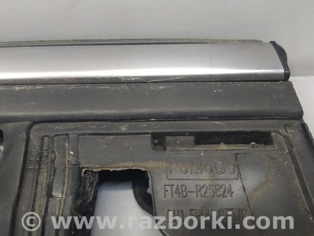 ФОТО Молдинг с уплотнителем стекла для Ford Edge 2 (02.2015-...) Киев