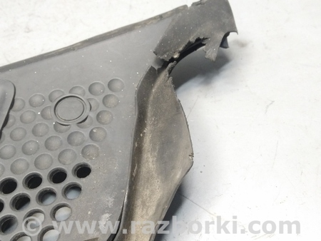 ФОТО Пластик под лобовое стекло (Жабо) для Ford Focus 1 (07.1998 - 09.2004) Киев