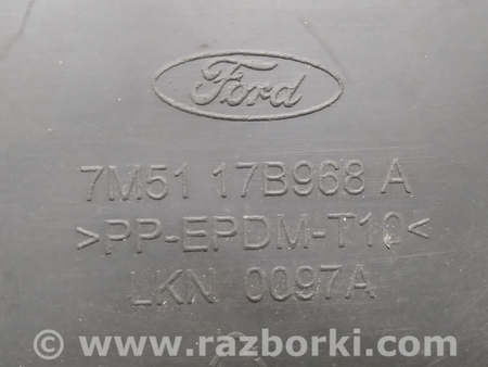 ФОТО Решетка переднего бампера для Ford Focus 2 (08.2004 - 07.2010) Киев