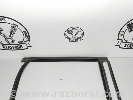 ФОТО Уплотнитель стекла двери для Ford Escape 3 (01.2012-12.2018) Киев