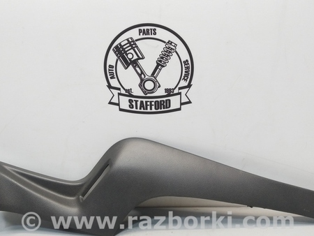 ФОТО Кожух заднего ремня безопасности для Ford Fiesta Mk6 (2008-2017) Киев