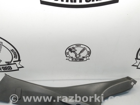 ФОТО Накладка задней стойки для Ford Fiesta Mk6 (2008-2017) Киев
