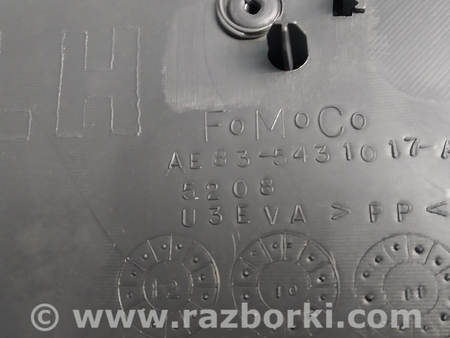 ФОТО Накладка задней стойки для Ford Fiesta Mk6 (2008-2017) Киев