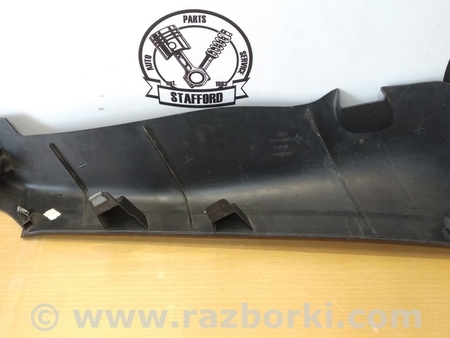 ФОТО Накладка обшивка задней стойки для Ford Mondeo 3 (09.2000 - 08.2007) Киев