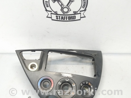 ФОТО Рамка центральной приборной панели для Ford Focus 1 (07.1998 - 09.2004) Киев