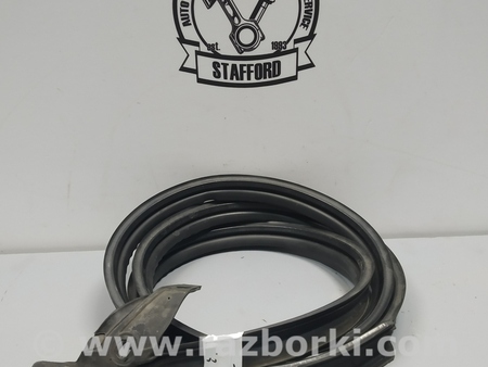 ФОТО Уплотнитель двери левый боковой для Ford Mondeo 3 (09.2000 - 08.2007) Киев