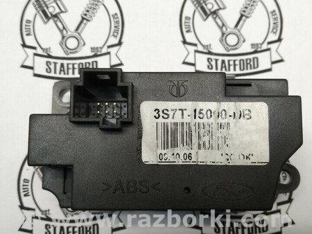 ФОТО Часы центр панели приборов для Ford Mondeo 3 (09.2000 - 08.2007) Киев