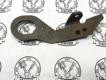 ФОТО Кронштейн подъема двигателя для Ford Focus 2 (08.2004 - 07.2010) Киев