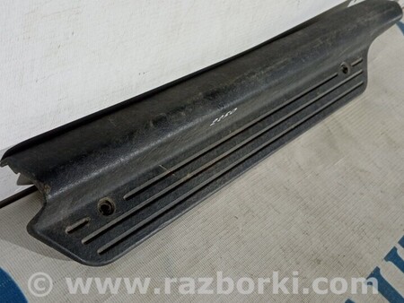 ФОТО Накладка порога для Mazda 323 BG (1989-1994) Киев