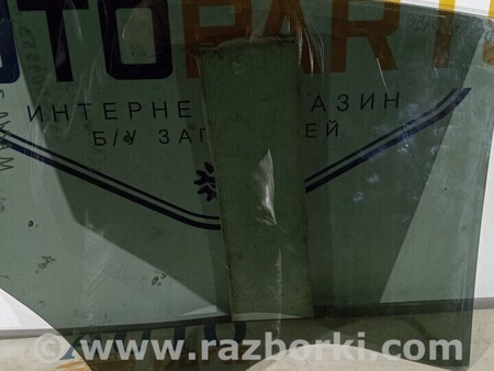 ФОТО Стекло заднее для Mazda 3 BK (2003-2009) (I) Киев