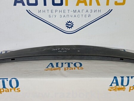 ФОТО Пластик под лобовое стекло для Seat Altea Киев