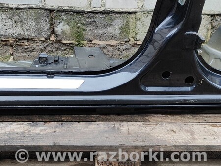 ФОТО Стойка кузова центральная для Opel Astra H (2004-2014) Киев