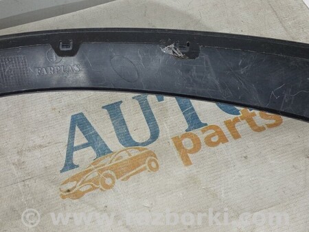ФОТО Накладка бампера для Toyota Auris E180 (08.2012-03.2018) Киев