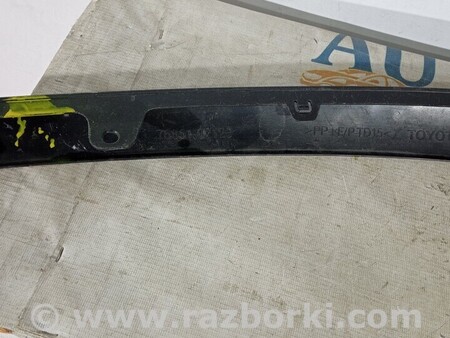 ФОТО Накладка бампера для Toyota Auris E180 (08.2012-03.2018) Киев