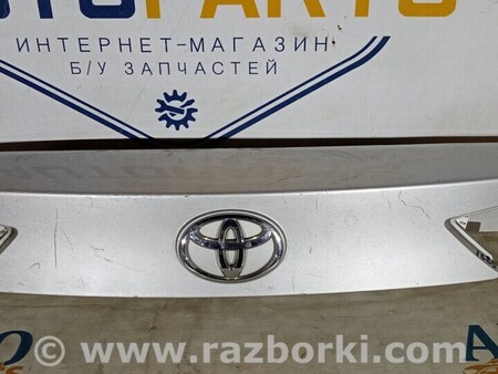 ФОТО Накладка крышки багажника для Toyota Auris E180 (08.2012-03.2018) Киев