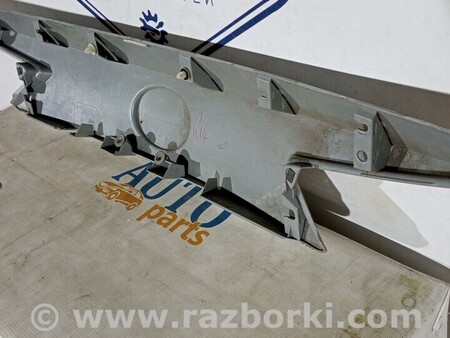 ФОТО Накладка крышки багажника для Toyota Auris E180 (08.2012-03.2018) Киев