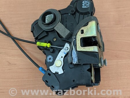 ФОТО Замок двери для Toyota Avensis T250 (02.2003-10.2009) Киев