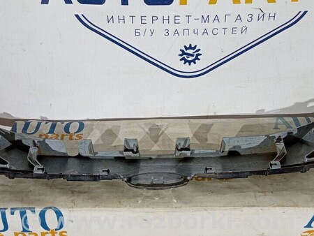 ФОТО Накладка крышки багажника для Toyota Avensis T270 (10.2008-12.2012) Киев