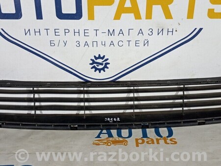 ФОТО Решетка бампера для Toyota Avensis T270 (10.2008-12.2012) Киев