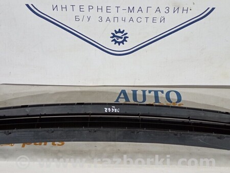 ФОТО Решетка бампера для Toyota Avensis T270 (10.2008-12.2012) Киев