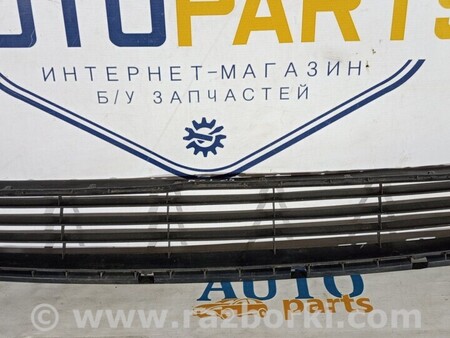ФОТО Решетка бампера для Toyota Avensis T270 (10.2008-12.2012) Киев