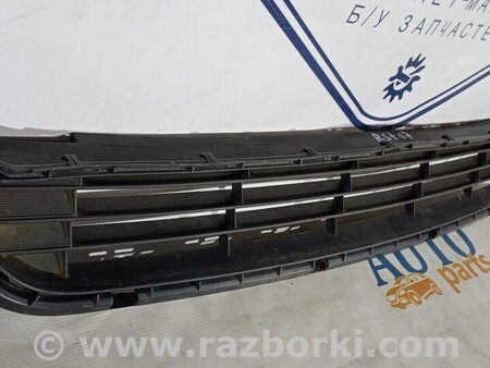 ФОТО Решетка бампера для Toyota Avensis T270 (10.2008-12.2012) Киев