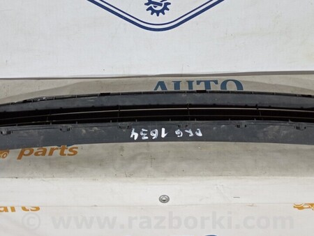 ФОТО Решетка бампера для Toyota Avensis T270 (10.2008-12.2012) Киев