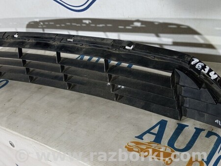 ФОТО Решетка бампера для Toyota Avensis T270 (10.2008-12.2012) Киев