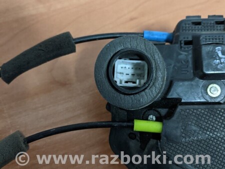 ФОТО Замок двери для Toyota Avensis T270 (10.2008-12.2012) Киев