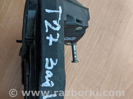 ФОТО Замок двери для Toyota Avensis T270 (10.2008-12.2012) Киев