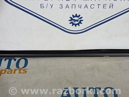 ФОТО Уплотнитель двери для Opel Astra K (15-21) Киев