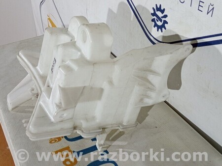 ФОТО Бачок омывателя для Toyota Auris E180 (08.2012-03.2018) Киев