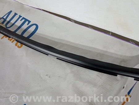 ФОТО Молдинг двери для Volvo XC60 Киев