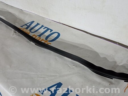 ФОТО Молдинг двери для Volvo XC60 Киев
