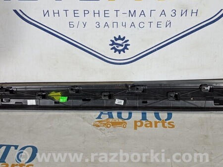 ФОТО Молдинг двери для Skoda Superb Киев